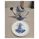 Tea pot and dish