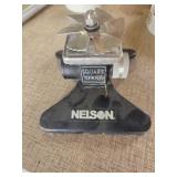 Nelson Square Spray