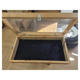 Display case 25x13" with handles