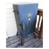 Masterbuilt electric smokehouse smoker