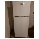 Frigidaire refrigerator 9.9- 10 cf . Approx 59" h