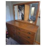 8 drawer Ethan Allen Baumritter dresser with