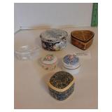 Decorative trinket boxes