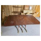 Duncan Phyfe dinning table drop leaf 68" x 40" x
