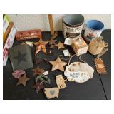 Farm home decor, napkin rings, metal buckets +