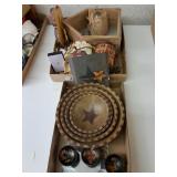 Wood bowls, folksy decor +