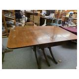Drop leaf antique dinning table claw foot legs