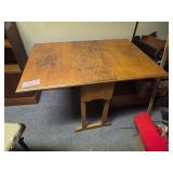 Drop leaf sewing table