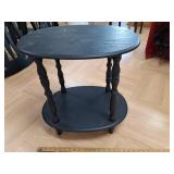 > Small wood side table 20wx15dx21h