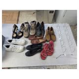 Shoes and shoes rack