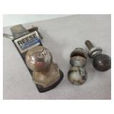 Reese tow hitch & 2" balls