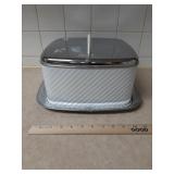 Lincoln Beauty Ware Sq cake carrier
