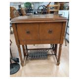 > Frankin De Luxe sewing machine and