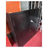 > Metal cabinet w/ drawers