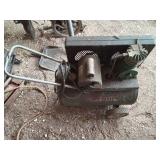 Portable Air Compressor, Plugged in- Runs