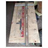 Levels,  4,3 1 ft, Combo Square