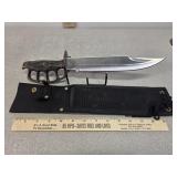 United, Bowie knife