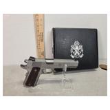 Springfield Garison 1911 9mm pistol Firearm