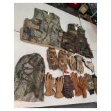 Camo / hunting gloves, vest & gear Lg / XL