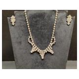 * Vintage rhinestone necklace & clip-on earrings