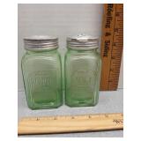 Uranium salt and pepper glass
