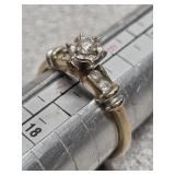 * 10K yellow gold ring marked - approx size 7