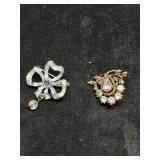 * Lions  & gold tone brooch. Mid century