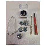 Pen, jewelry +