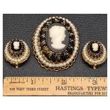 * Vintage West Germany Cameo brooch & clip