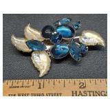 *Stunning vintage brooch