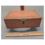 Mid Century Pink Mele jewelry box with key