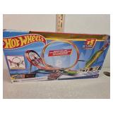 Hot Wheels Track * unknown if complete
