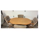 Chromecraft kitchen table with 4 chairs, 1 leaf,
