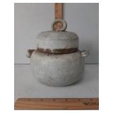 Handmade jar with lid