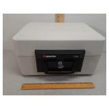 Sentry Safe 1100 fire-resistant security lock w/