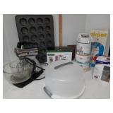 Large muffin pan, NITB spiral slicer. Air pot and