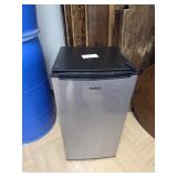 Galanz large dorm fridge 3.3CuFt