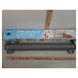 Retractable pet gate 30" tall