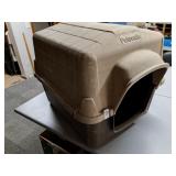 Plastic petmate dog kennel
