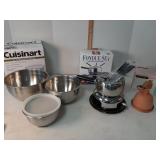 Stainless steel mixing bowls, fondue set& garlic