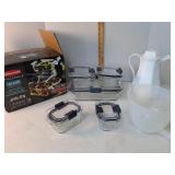 Rubbermaid storage containers, measure & carafe