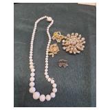 Jewelry, covered wagon, brooch