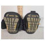 McGuire knee pads