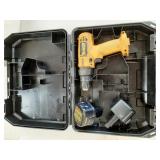 Dewalt DW926 drill in case