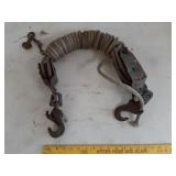 >Vtg. Block and tackle and hoist