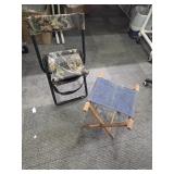 Folding camping stools