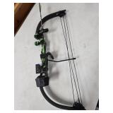 Barnett Tomcat youth bow, compound adjustable