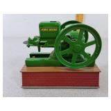 John Deere/Ertl Model E Engine, Battery Operated,