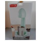 Dash Retro Milkshake Maker. New