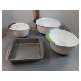 OXO Good Grips 3-piece mixing bowls & pampered